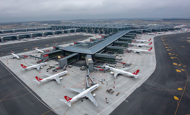 İstanbul Havalimanı’na 3’üncü pist açıldı
