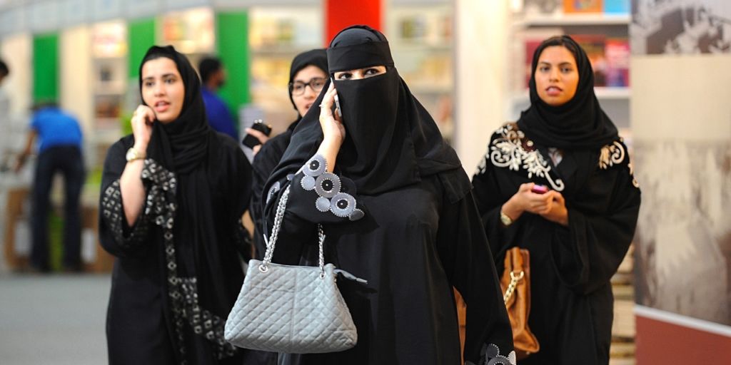 Suudi kadınlara seyahat özgürlüğü!