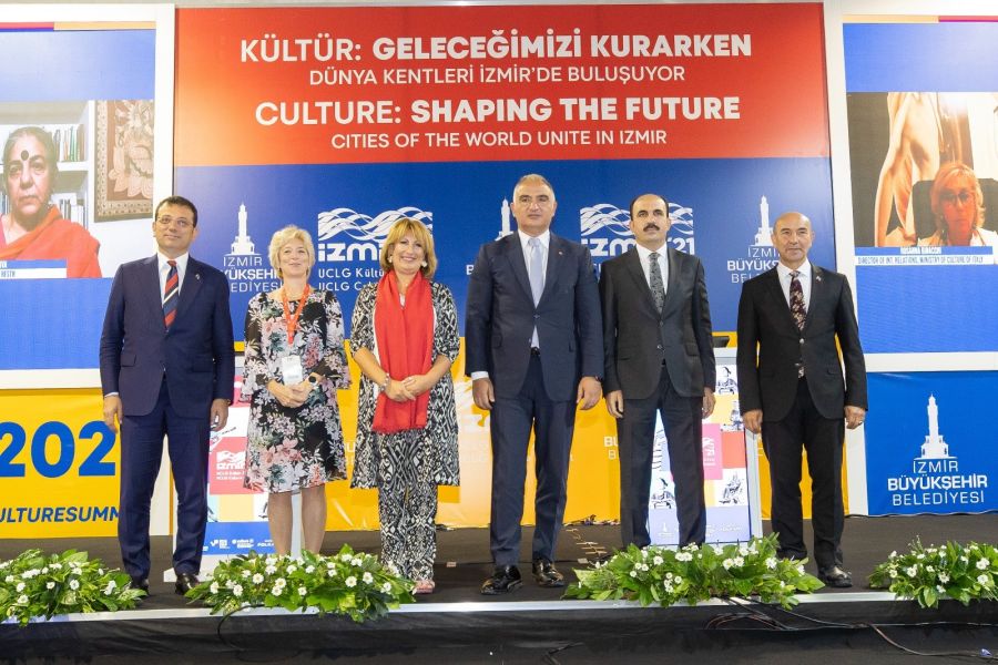 Tunç Soyer Uluslararası İzmir Kültür Zirvesi’nde