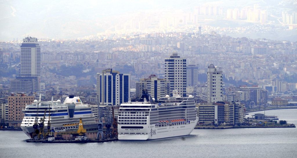 İzmir’de Kruvaziyer Turizm Alt Komisyonu Kuruldu