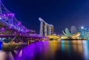 Singapur tam aşılanmış turistlere kapılarını açıyor