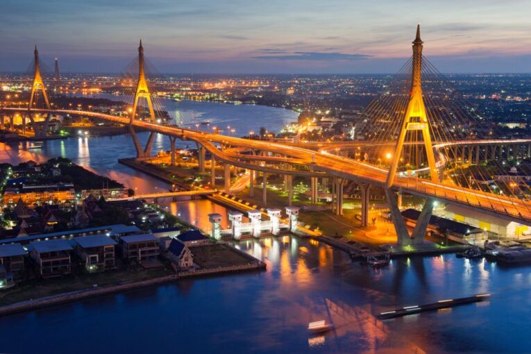 Bangkok Bhumibol köprüsü